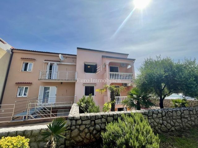 Hiša na predaj 384 m² – Omišalj