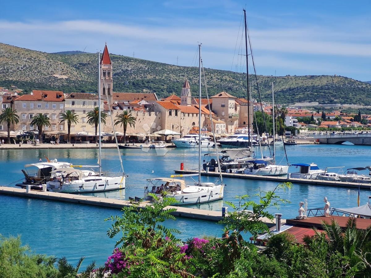 Haus Zu verkaufen - SPLITSKO-DALMATINSKA TROGIR