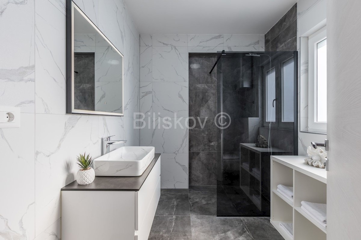 Flat For rent - SPLITSKO-DALMATINSKA KAŠTELA