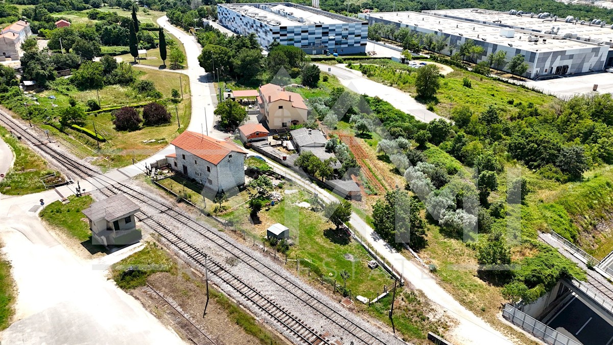 Haus Zu verkaufen - ISTARSKA KANFANAR