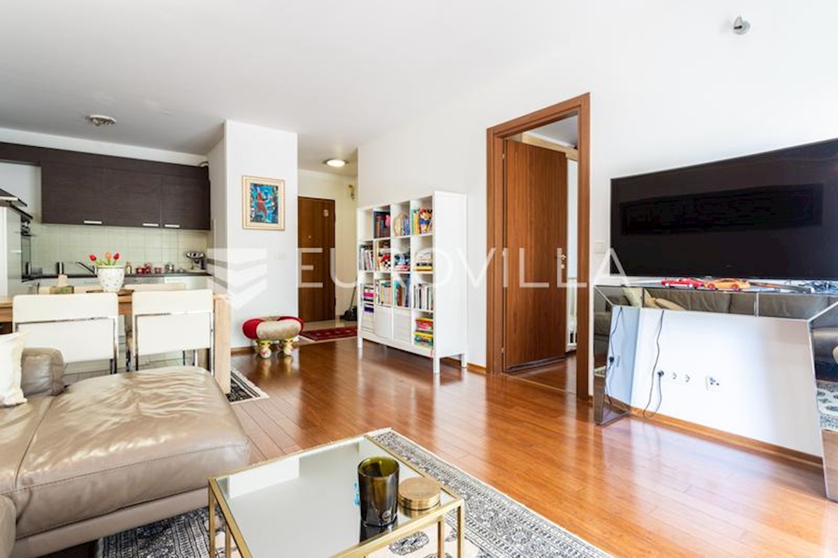 Apartmán K pronájmu - SPLITSKO-DALMATINSKA SPLIT