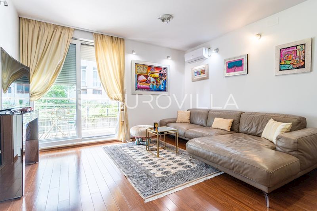 Apartmán Na prenájom - SPLITSKO-DALMATINSKA SPLIT