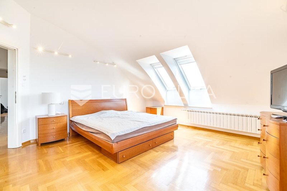 Appartement À louer - GRAD ZAGREB ZAGREB