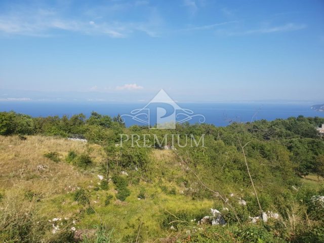 Działka na sprzedaż 2100 m² – Mošćenička Draga