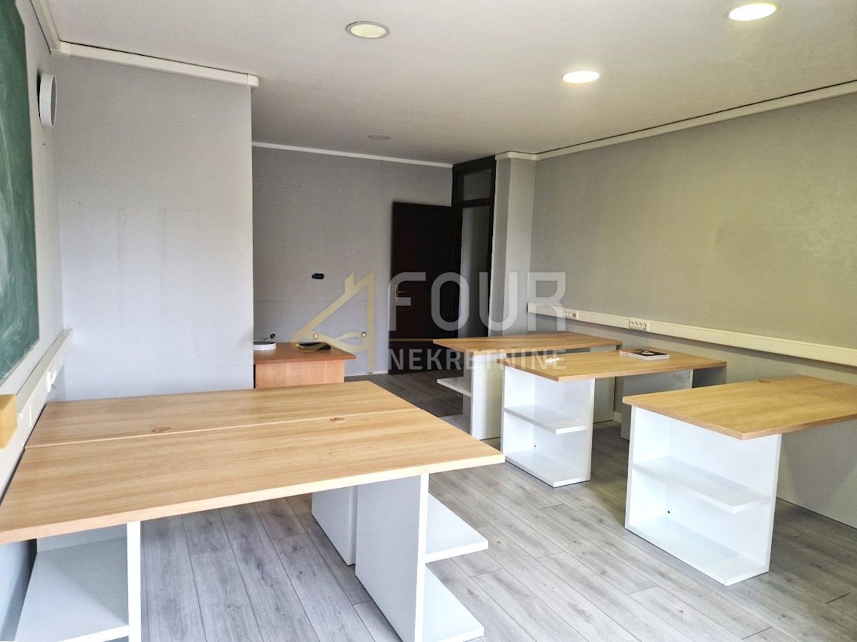 Business premises For rent - PRIMORSKO-GORANSKA RIJEKA