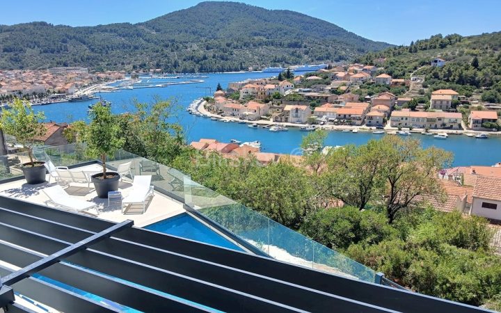Maison à vendre 159 m² – Vela Luka