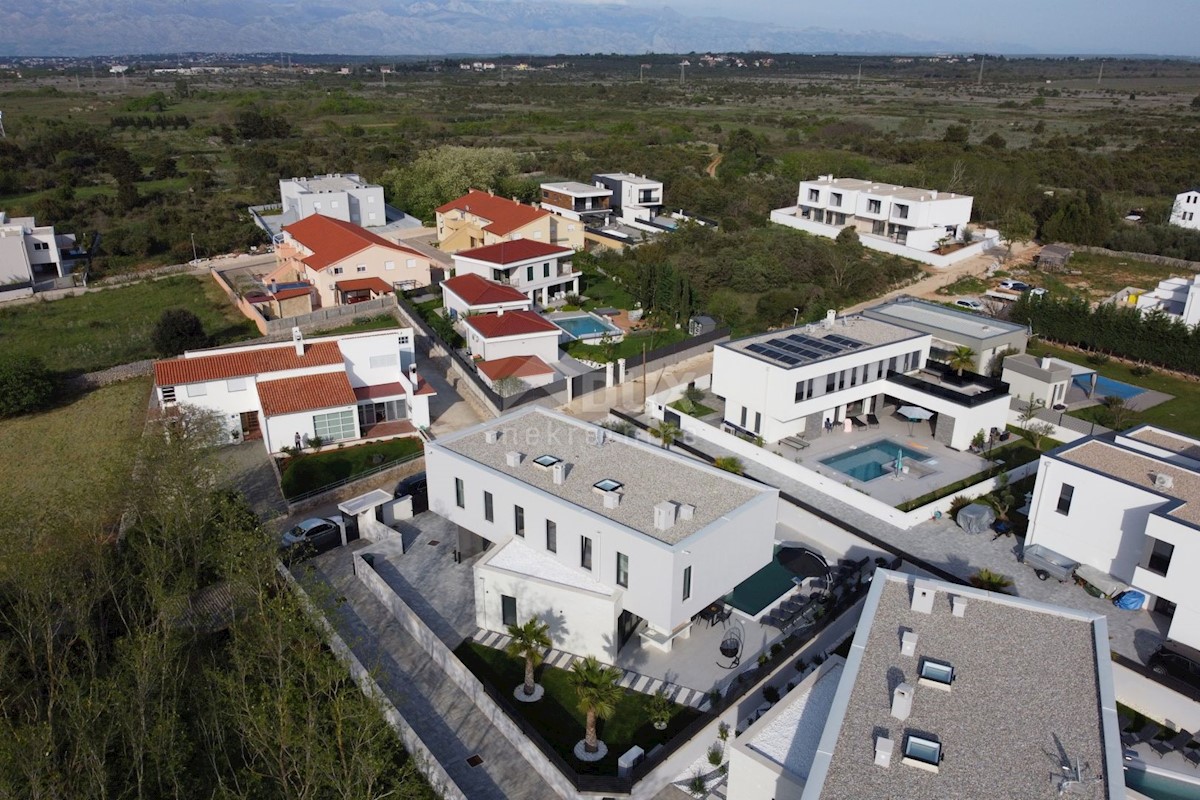 Maison À vendre - ZADARSKA NIN