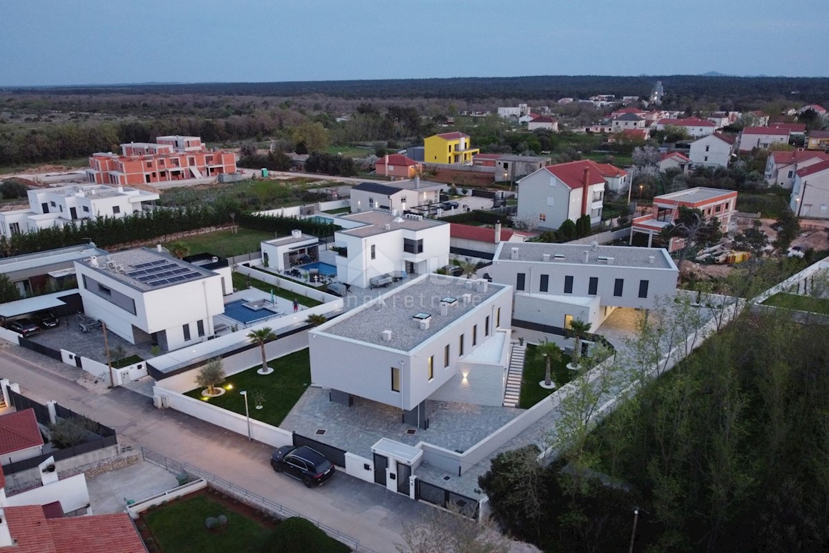 Maison À vendre - ZADARSKA NIN