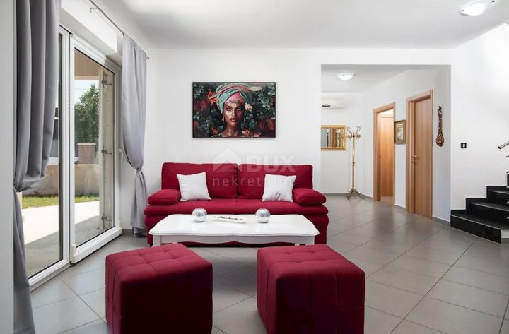 Haus zu verkaufen 210 m² – Loborika