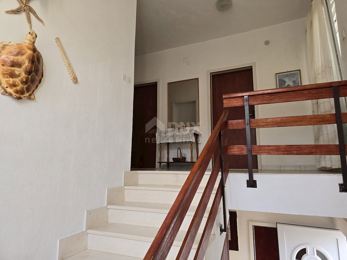 House For sale - SPLITSKO-DALMATINSKA ČIOVO