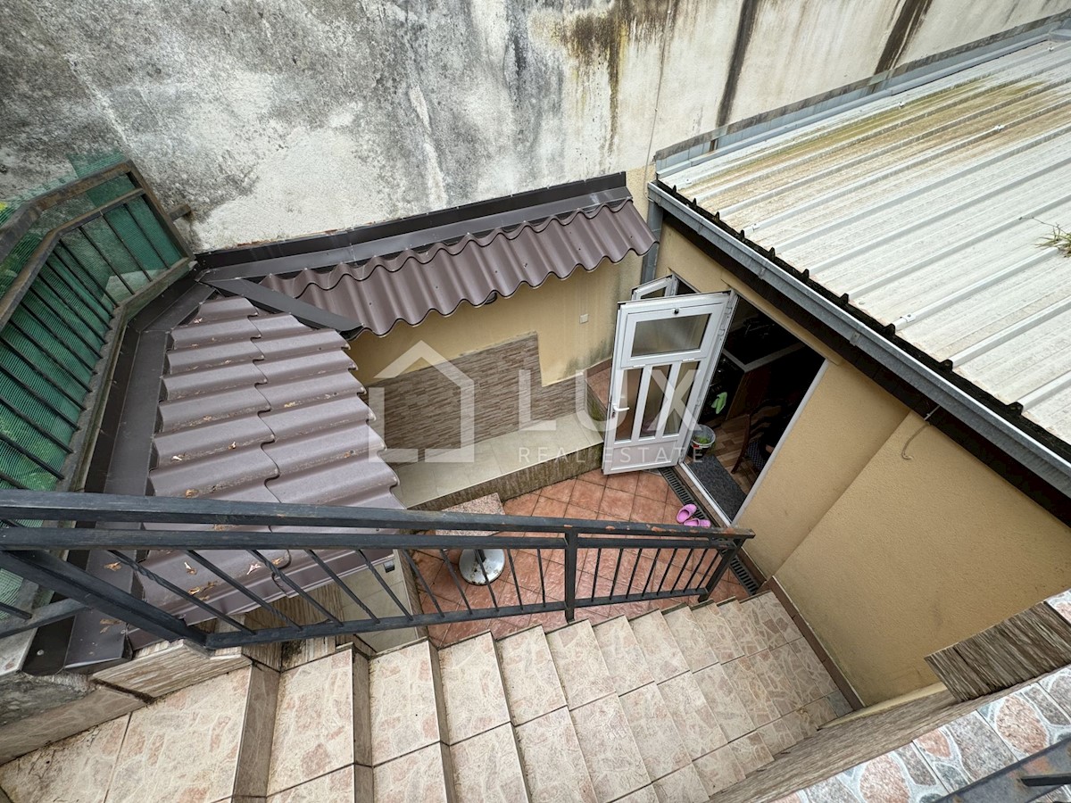 Flat For sale - PRIMORSKO-GORANSKA CRIKVENICA