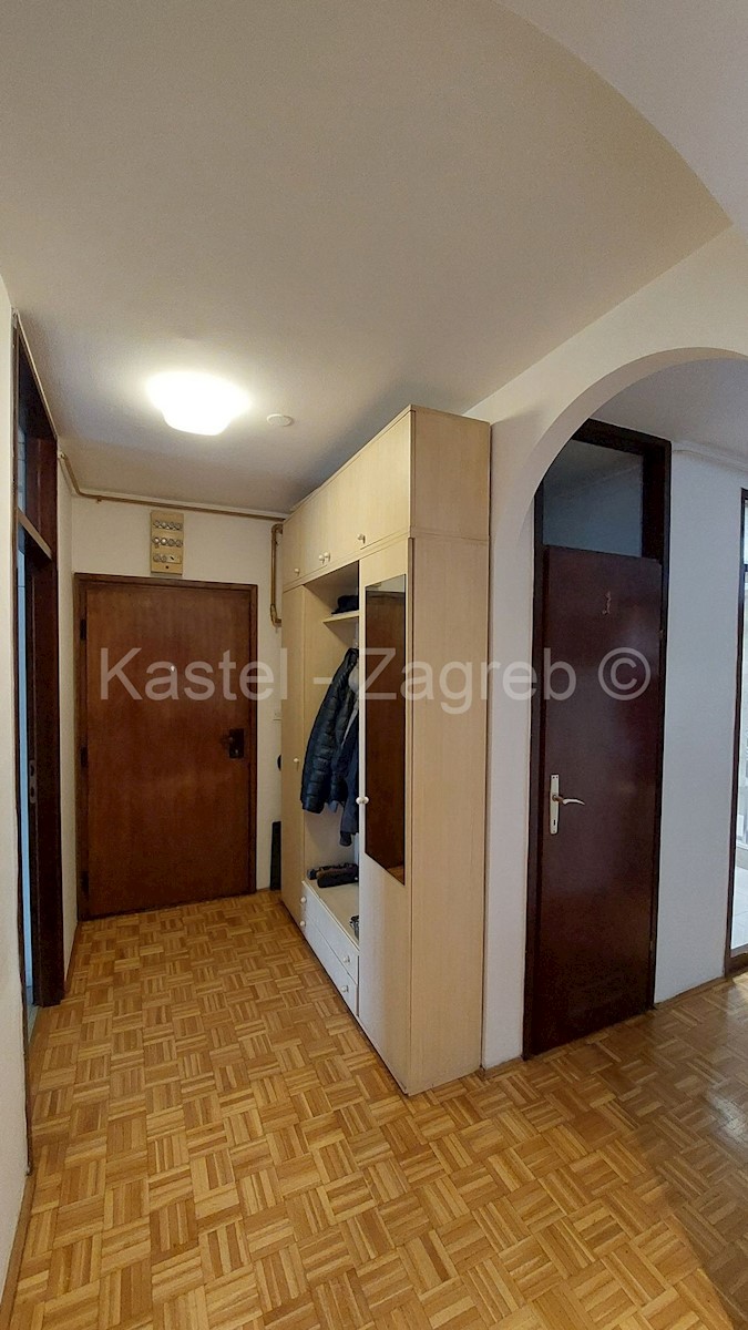 Apartma Na predaj - GRAD ZAGREB ZAGREB