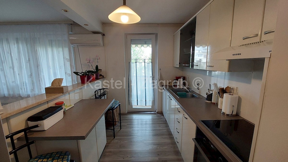 Apartma Na predaj - GRAD ZAGREB ZAGREB