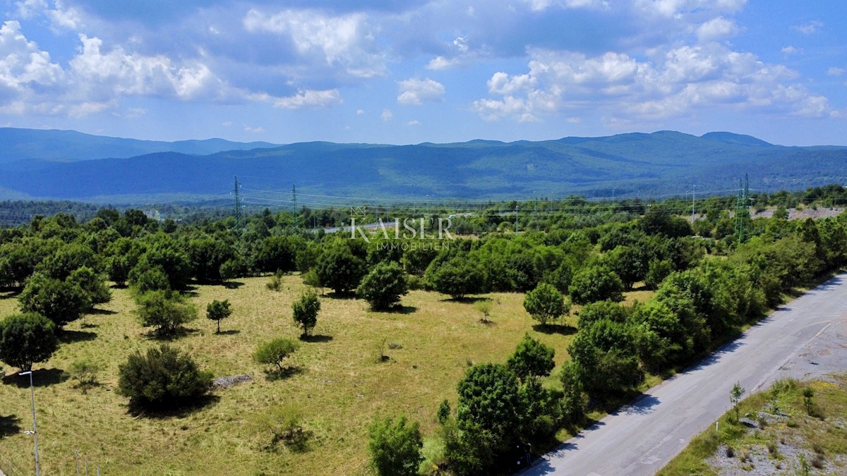 Zemljište Na prodaju - PRIMORSKO-GORANSKA MATULJI