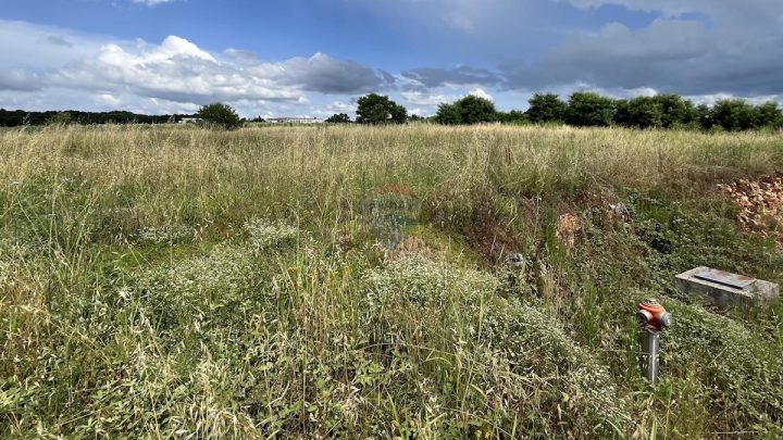 Pozemok na predaj 5395 m² – Višnjan