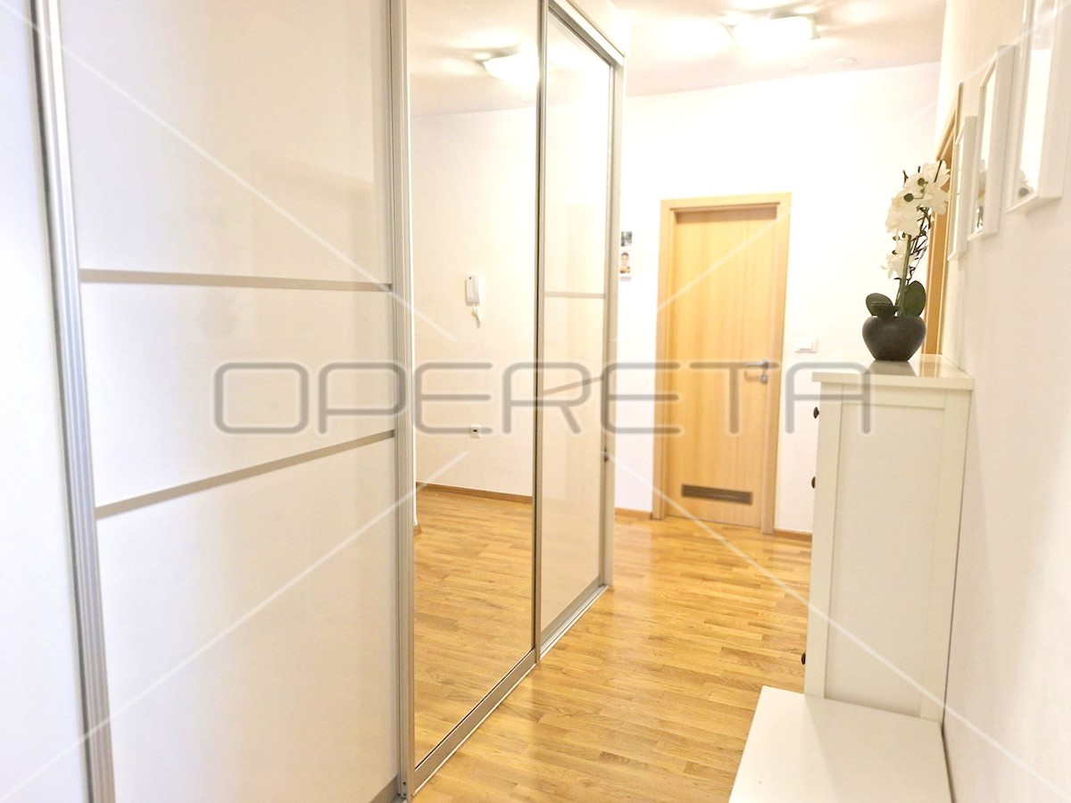 Appartement À vendre - GRAD ZAGREB ZAGREB