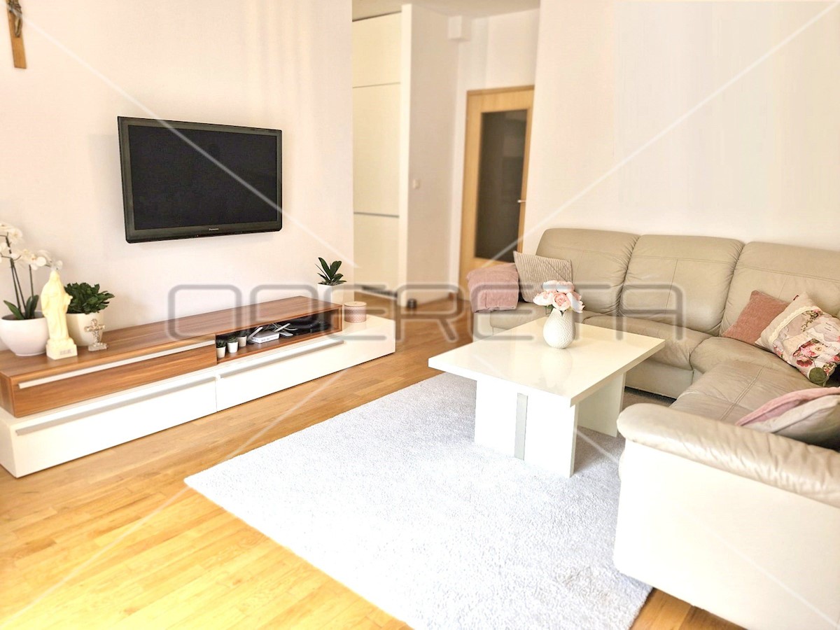 Apartma Na predaj - GRAD ZAGREB ZAGREB