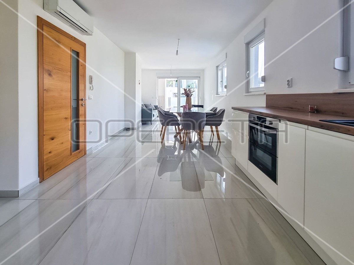 Appartement À louer - ZADARSKA ZADAR