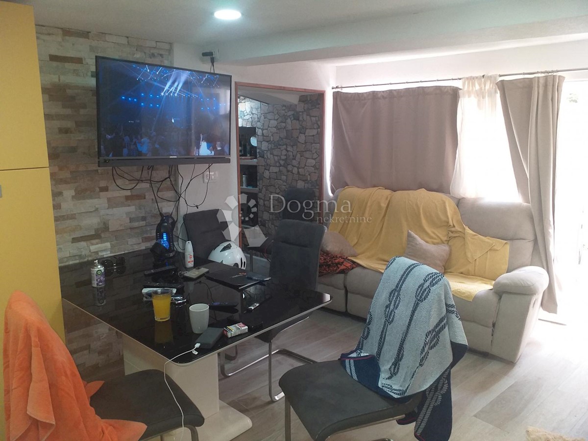 Apartmán Na predaj - SPLITSKO-DALMATINSKA PODSTRANA