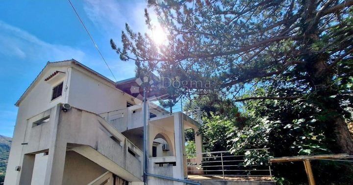 Casa in vendita 240 m² – Baška
