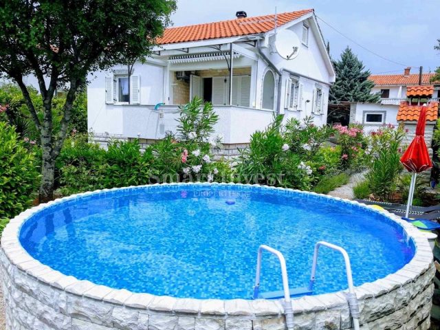Kuća na prodaju 100 m² – Pinezići