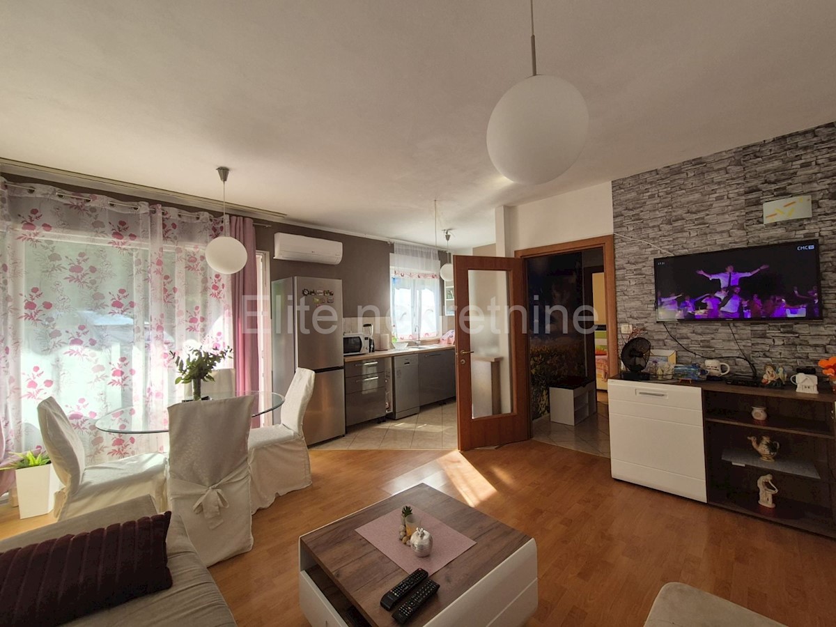 Flat For sale - PRIMORSKO-GORANSKA VIŠKOVO