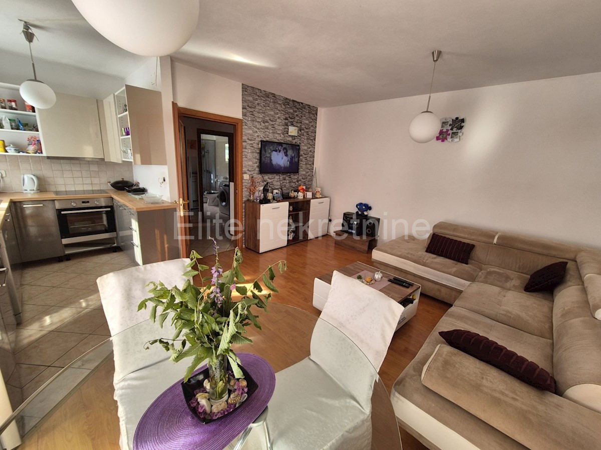 Flat For sale - PRIMORSKO-GORANSKA VIŠKOVO