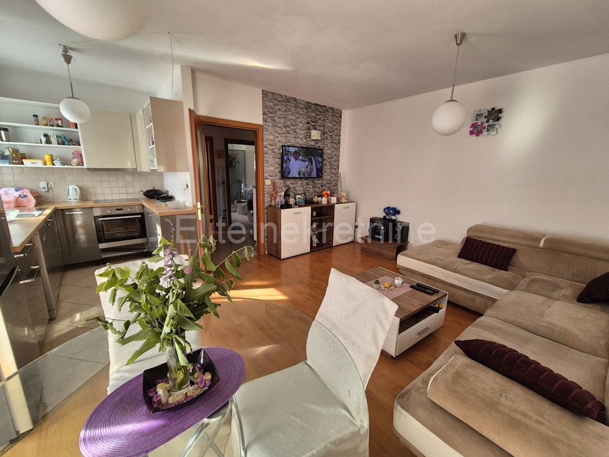 Flat For sale - PRIMORSKO-GORANSKA VIŠKOVO