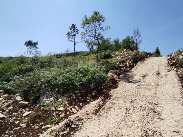 Parcela na predaj 547 m² – Plomin