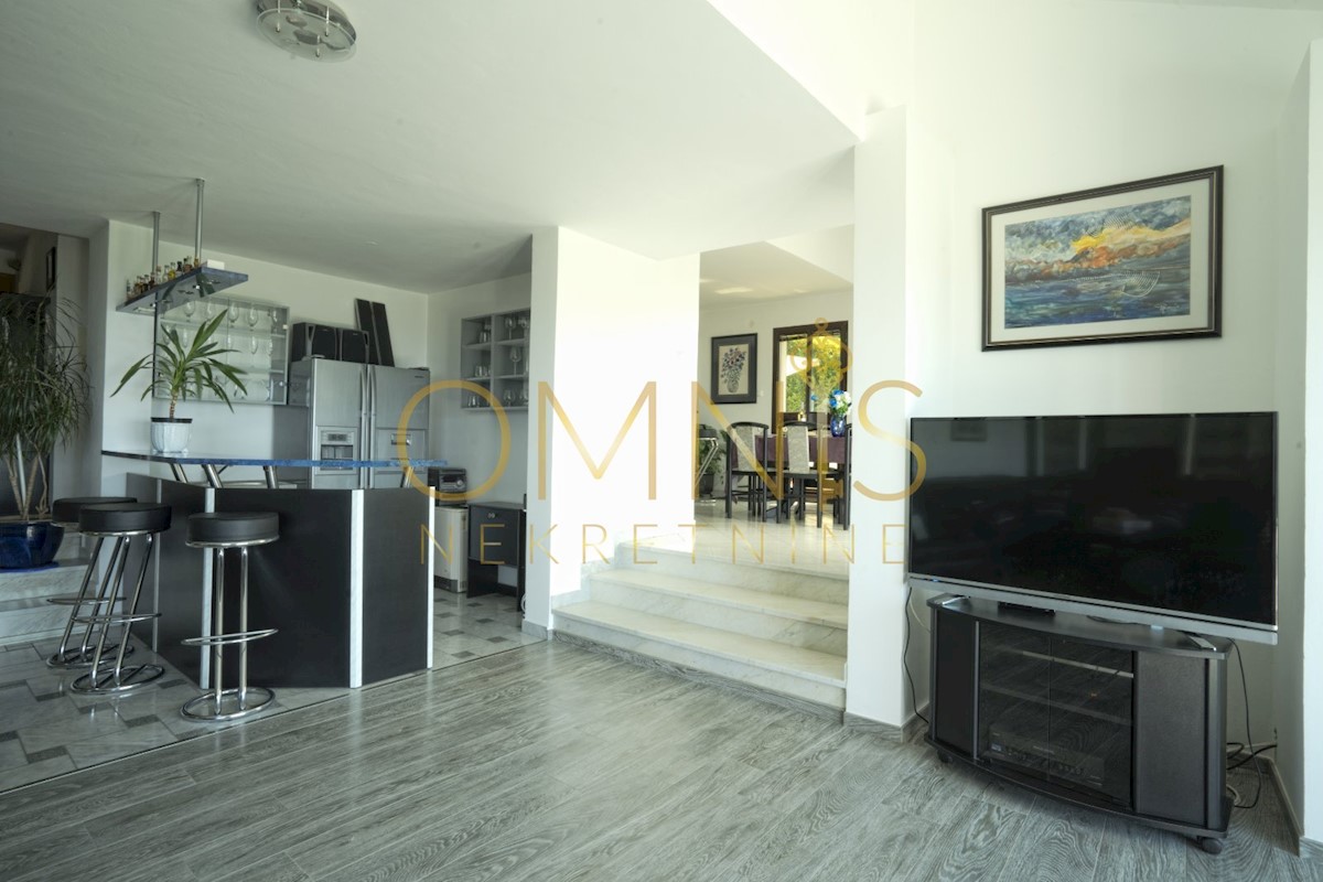 Casa In vendita - PRIMORSKO-GORANSKA VIŠKOVO
