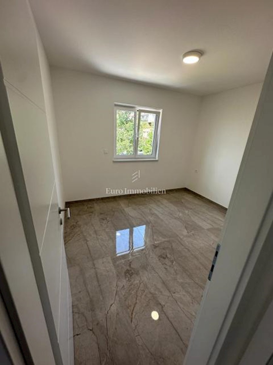 Apartmán Na predaj - PRIMORSKO-GORANSKA CRIKVENICA