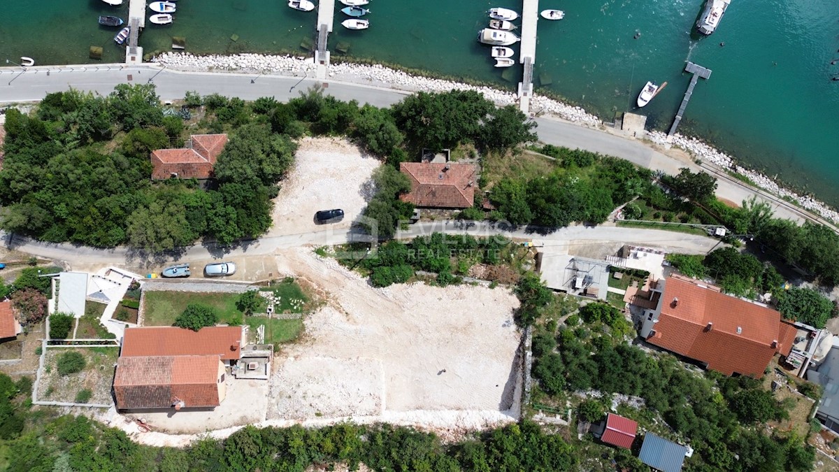 Land For sale - ISTARSKA RAŠA