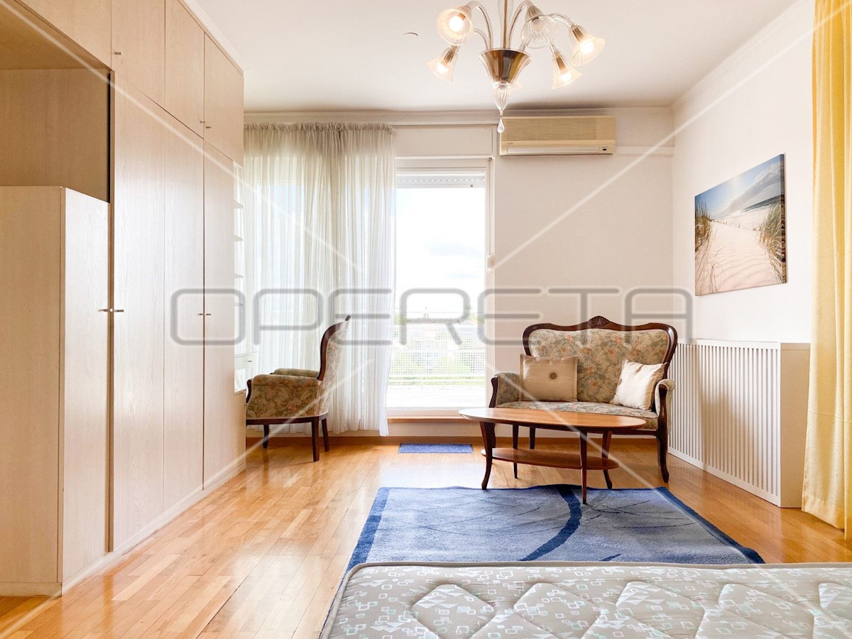 Appartement À louer - GRAD ZAGREB ZAGREB