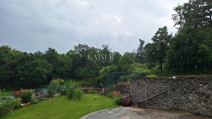Pozemok na predaj 1955 m² – Mučići