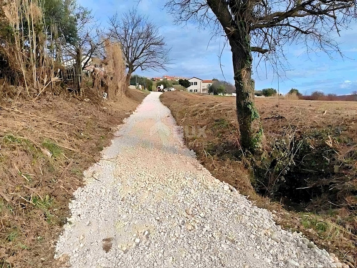 Parcela Naprodaj - ISTARSKA Buje