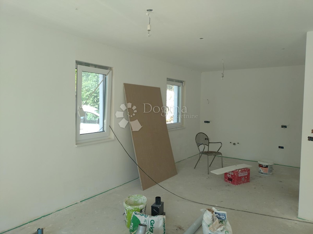 Flat For sale - PRIMORSKO-GORANSKA KASTAV