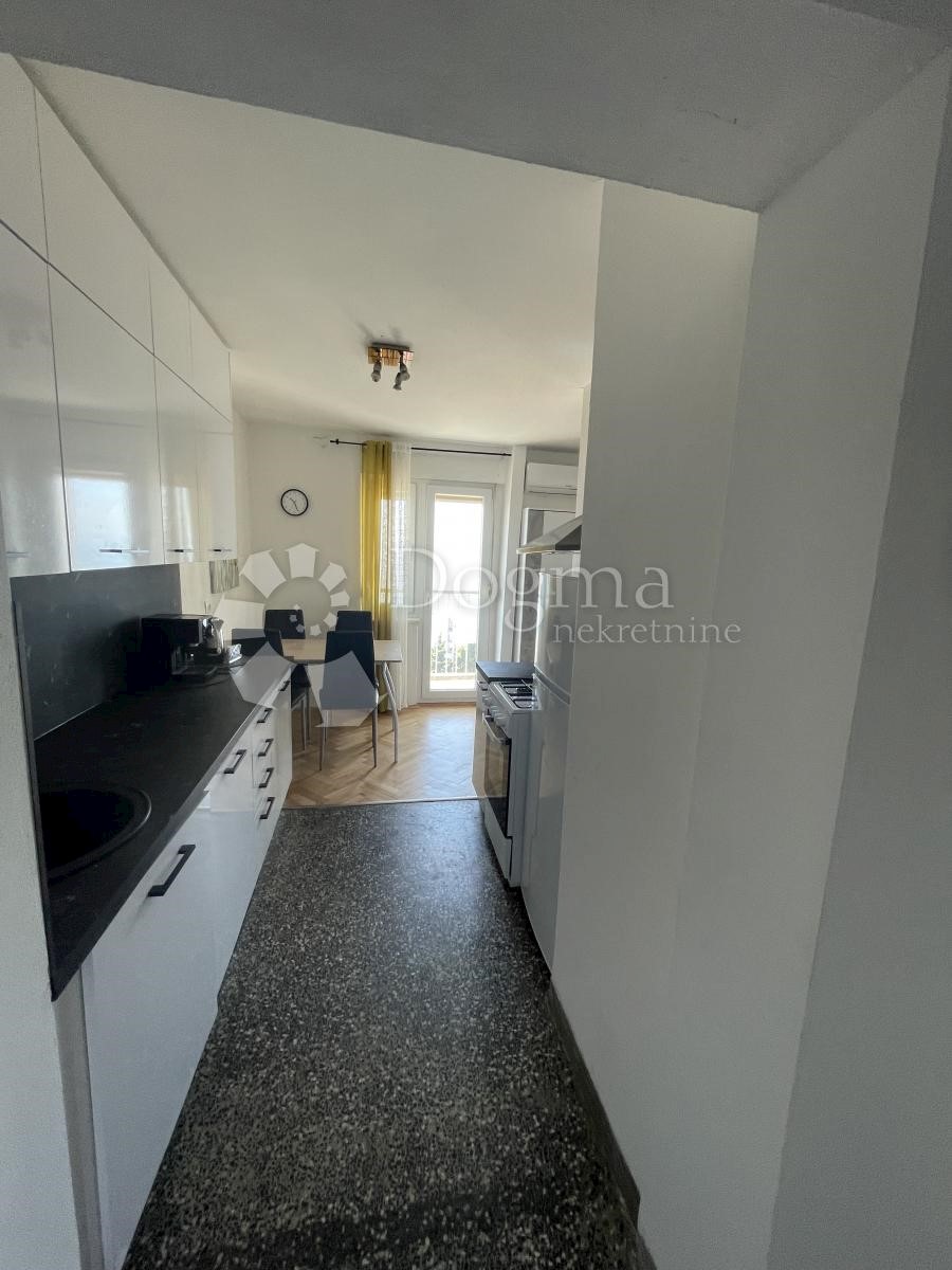 Flat For rent - PRIMORSKO-GORANSKA RIJEKA