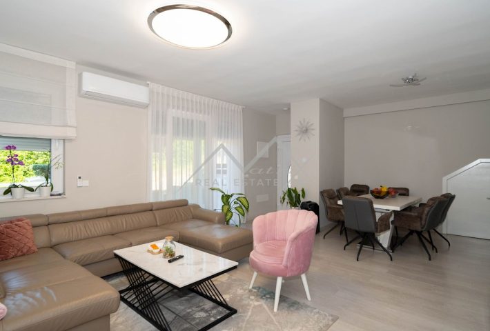 Casa In vendita - Istarska Poreč - foto 2/16