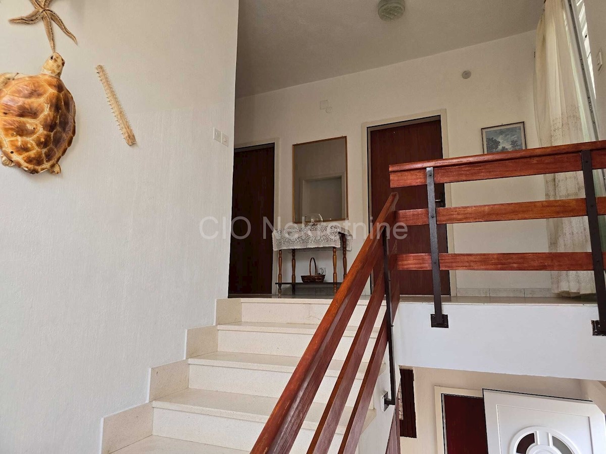 Casa In vendita - SPLITSKO-DALMATINSKA SPLIT