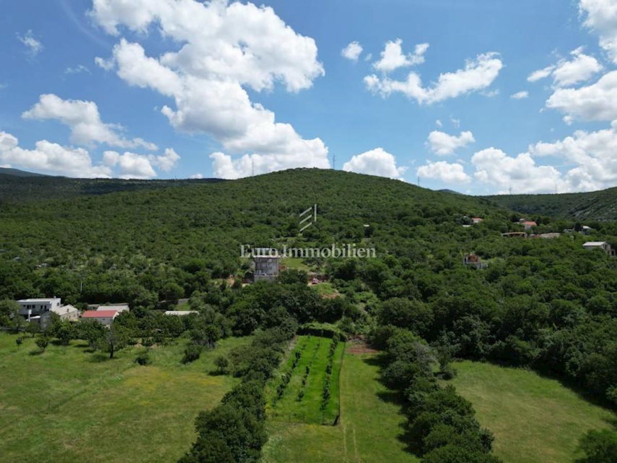 Parcela Na predaj - PRIMORSKO-GORANSKA NOVI VINODOLSKI