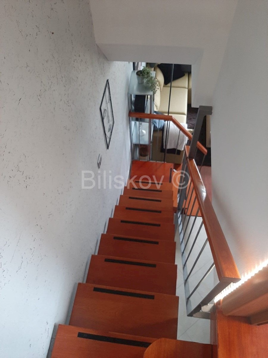 Appartement À louer - SPLITSKO-DALMATINSKA SPLIT