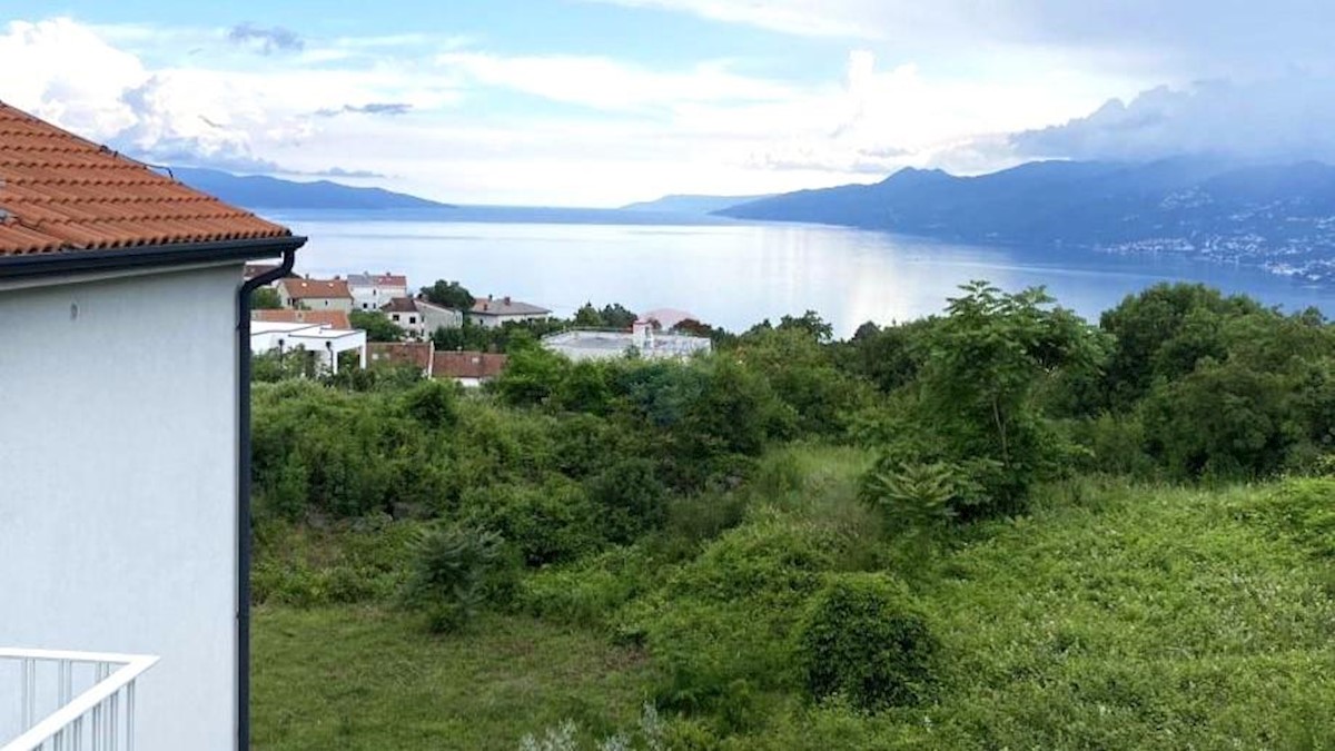 Flat For sale - PRIMORSKO-GORANSKA KASTAV
