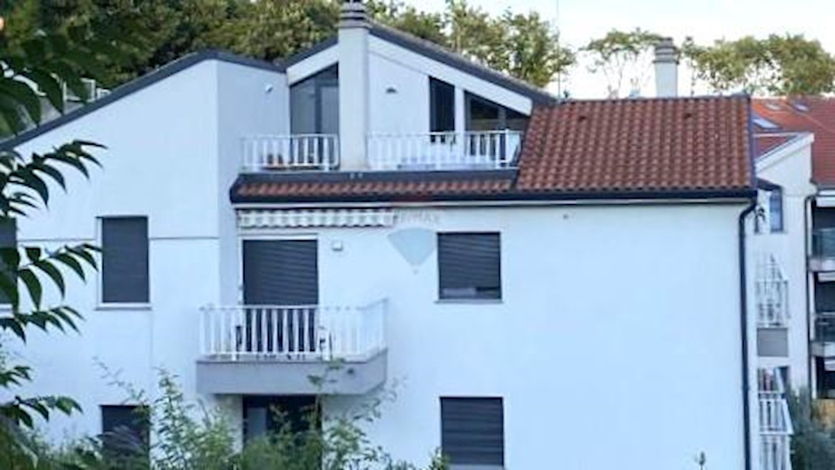 Flat For sale - PRIMORSKO-GORANSKA KASTAV