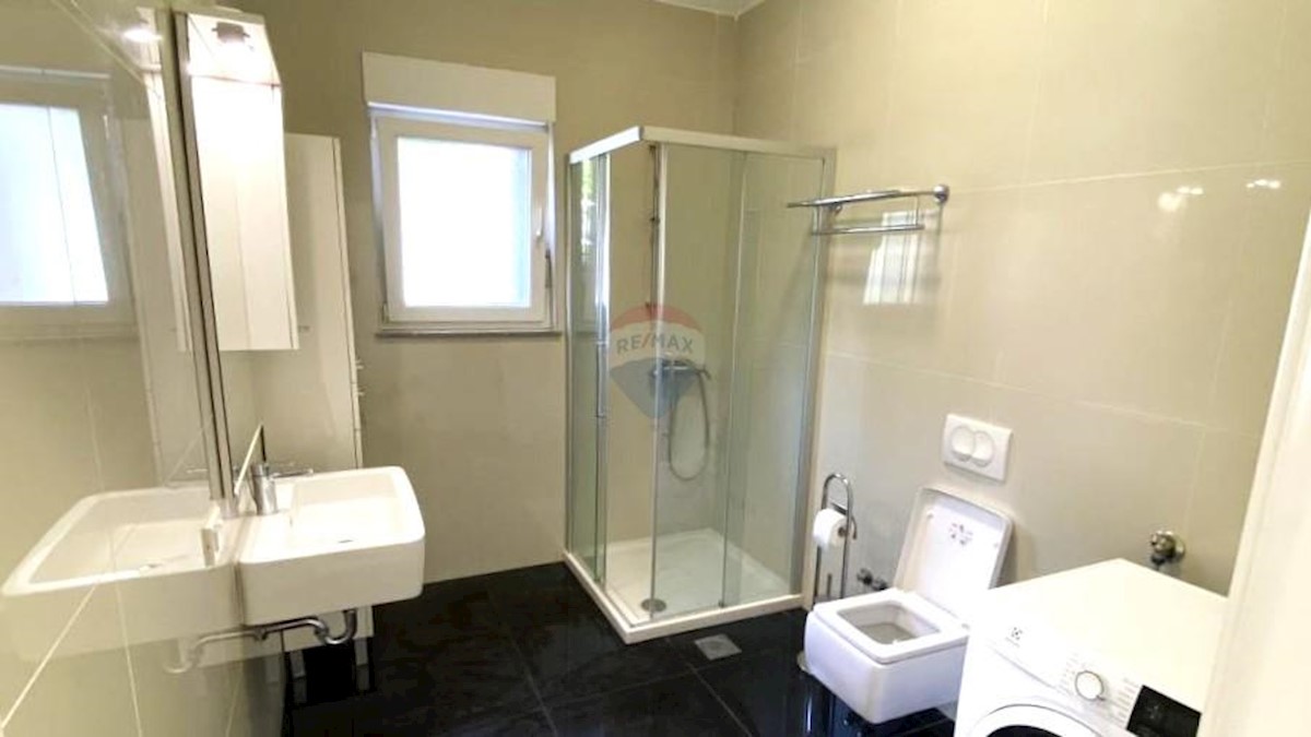 Flat For sale - PRIMORSKO-GORANSKA KASTAV