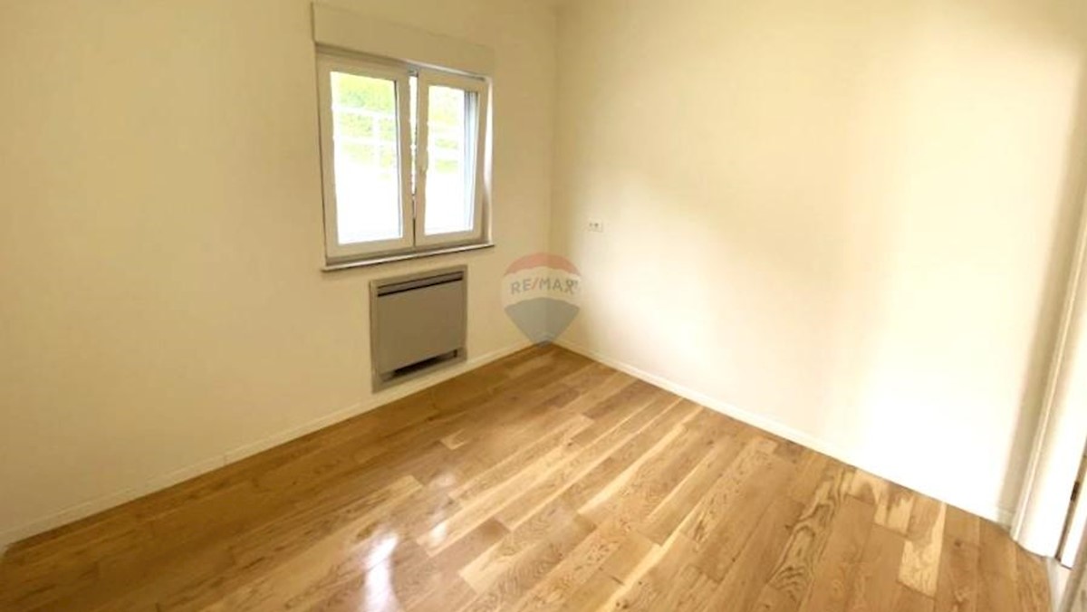 Flat For sale - PRIMORSKO-GORANSKA KASTAV