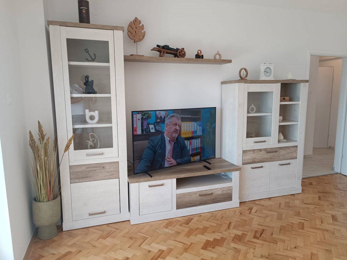 Apartma Na predaj - PRIMORSKO-GORANSKA CRIKVENICA