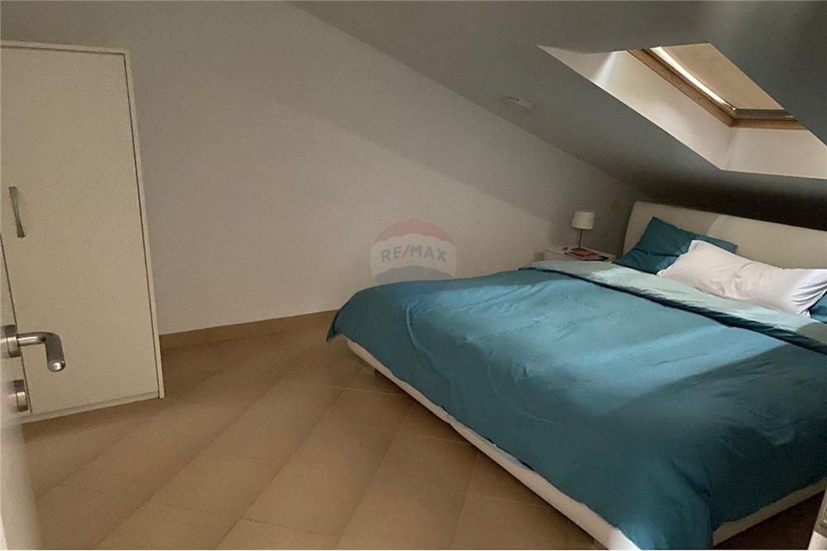 Apartma Na predaj - LIČKO-SENJSKA NOVALJA