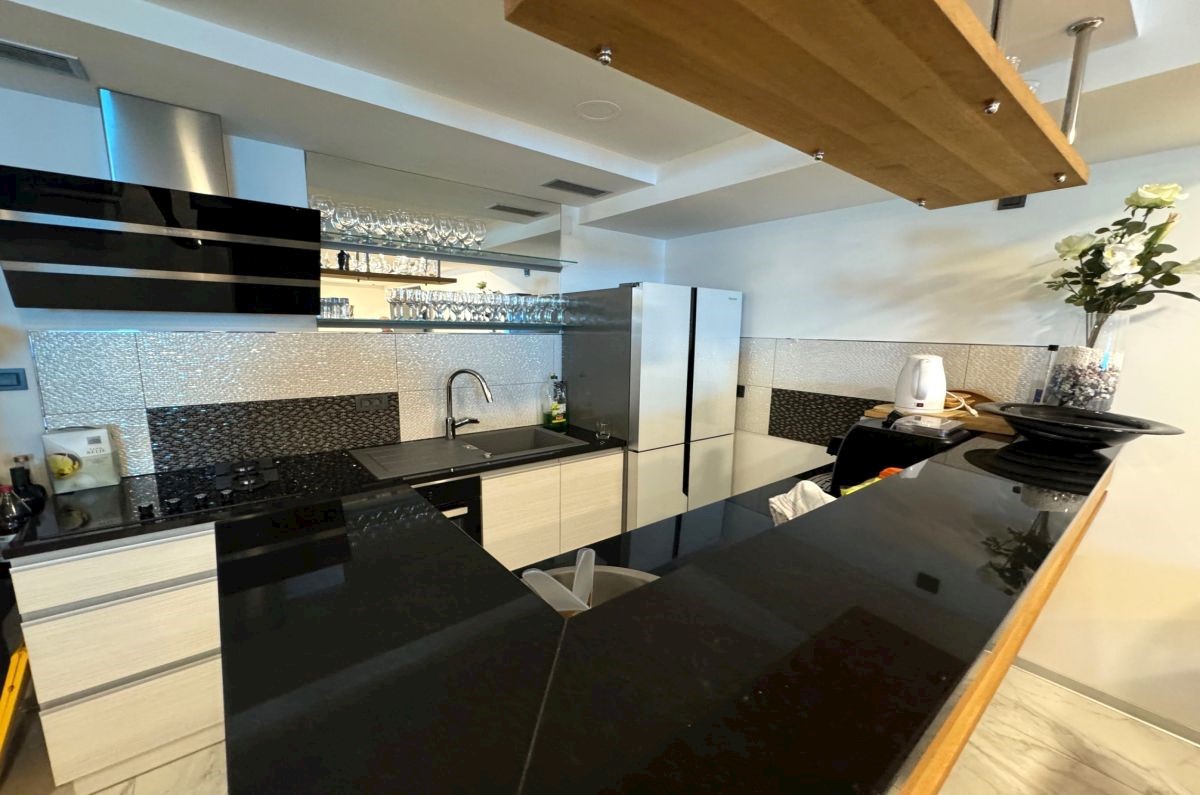 Casa In vendita - PRIMORSKO-GORANSKA KRK