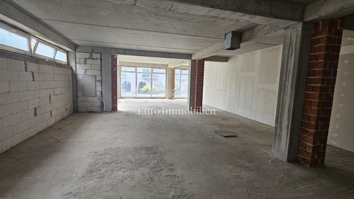 Locaux commerciaux À vendre - PRIMORSKO-GORANSKA NOVI VINODOLSKI