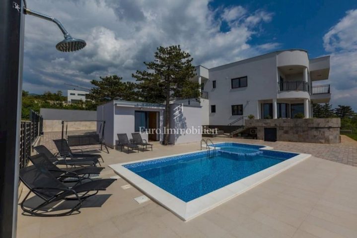Casa in vendita 440 m² – Crikvenica